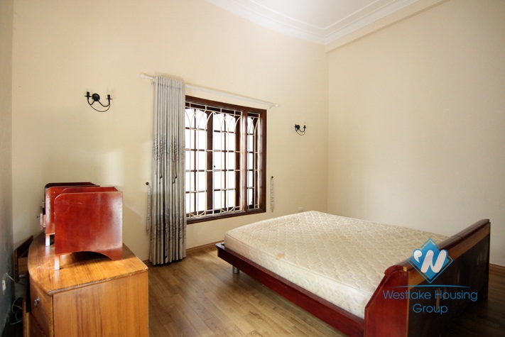 Large 4 bedrooms villa for rent in Tay Ho district